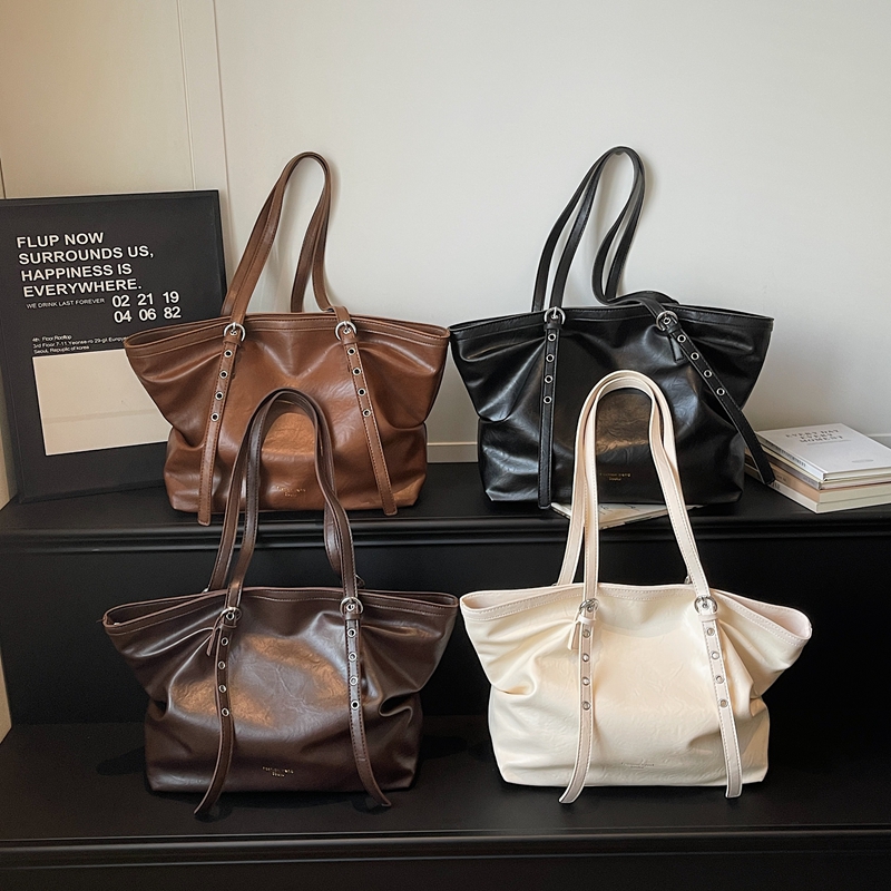 Modna torebka na ramię z PU z  – Shoulder Bag Structured recenzja i cena