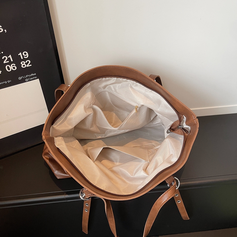 Modna torebka na ramię z PU z  – Shoulder Bag Structured recenzja i cena