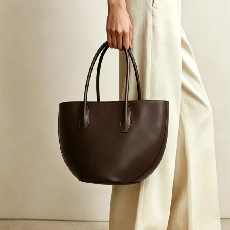 Damska torba na ramię typu tot – Shoulder Bag Structured recenzja i cena
